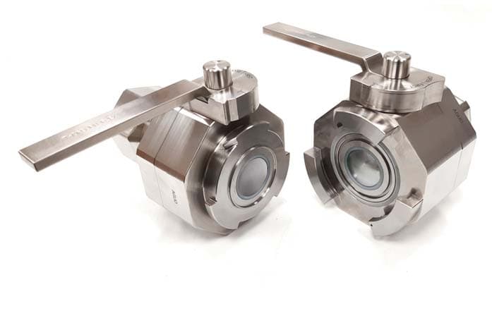 Stainless dry-break quick coupling halves with lever handles