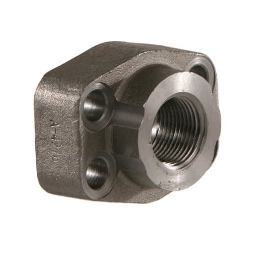 Steel NPTF female × SAE Code 62 flange pad adapter, angled view