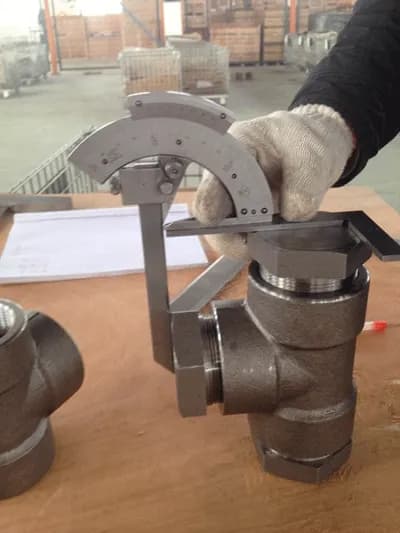 Caliper and ultrasonic gauge check on raw stock